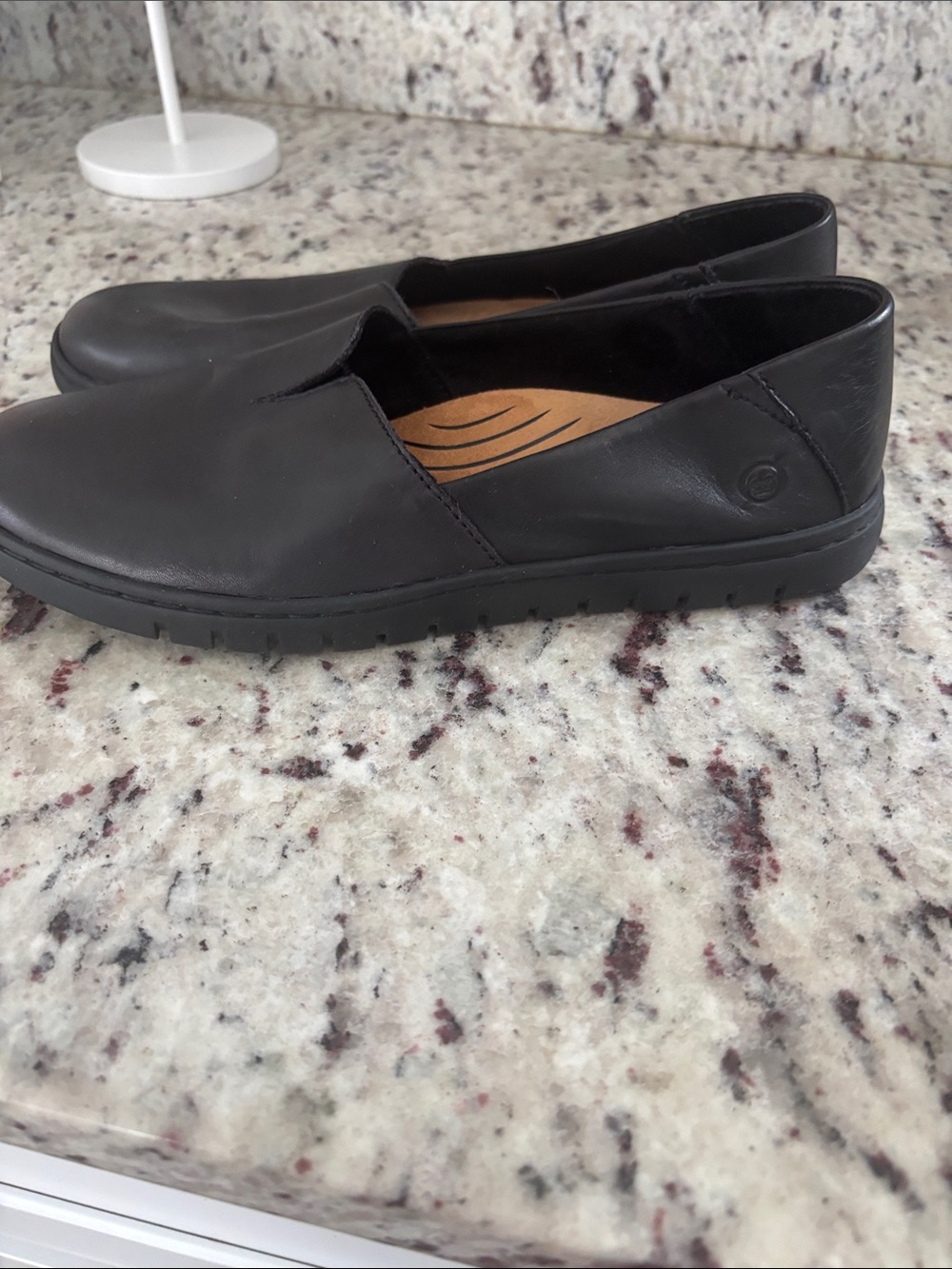 Born Women’s Black Slip-On Leather Shoes - Size 9.5 - Picture 4 of 4